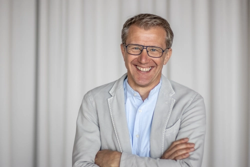 Porträtfoto des RKW Bayern Geschäftsführers Josef Wissinger